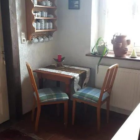 Kleine Ferienwohnung Jagdzimmer Auf Bauernhof In Alleinlage דירה *