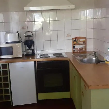 Kleine Ferienwohnung Jagdzimmer Auf Bauernhof In Alleinlage דירה *